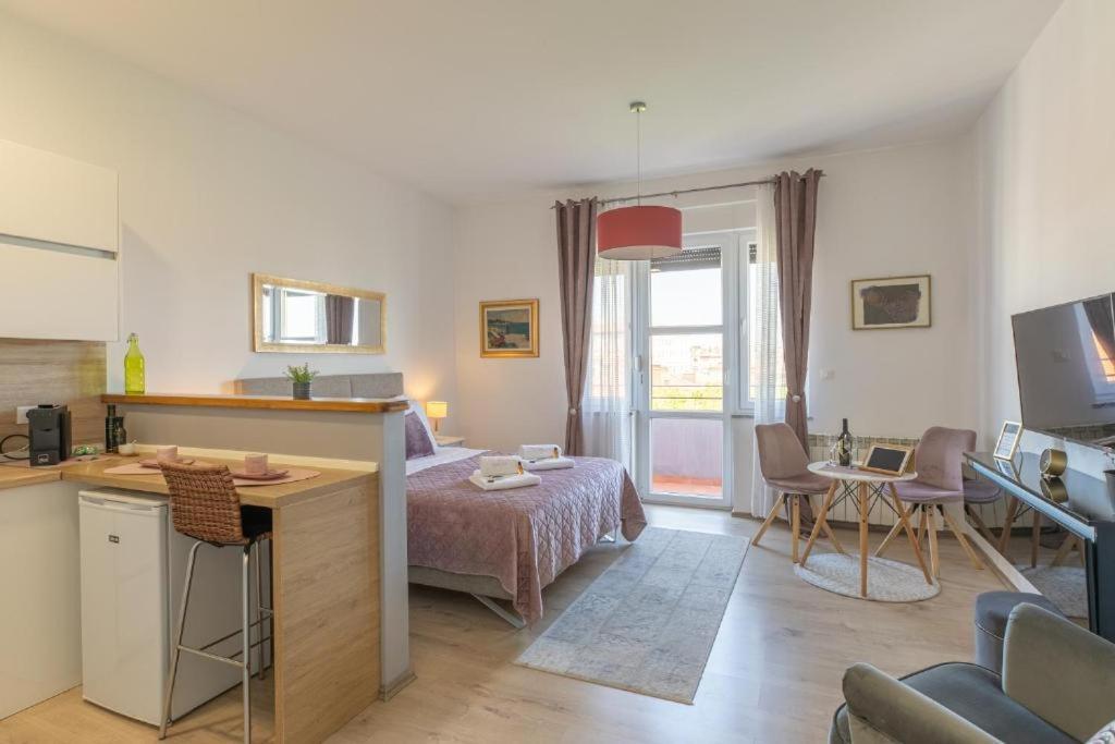 Polai Boutique Apartments With Free Parking Exterior foto